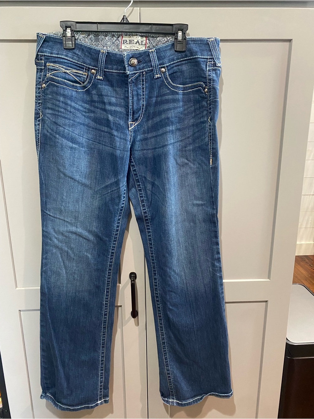 Ariat Women's Bootcut Jeans in Medium Blue Wash